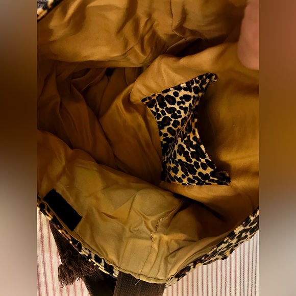 Handmade Leopard Print Shoulder Bag - Picture 3 of 3